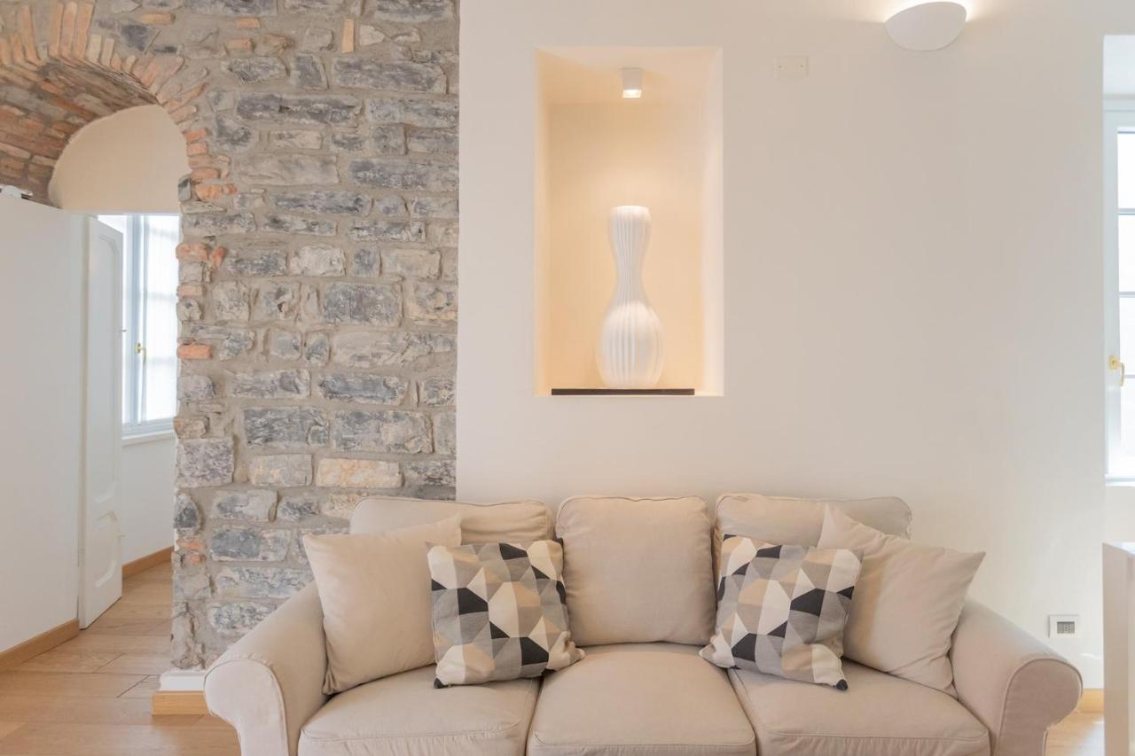 Wine Not In Centre Apartment Como